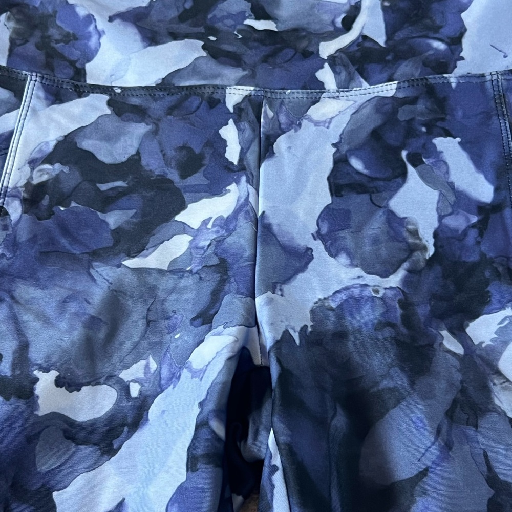 Balance collection women’s shorts size L - Picture 2 of 6